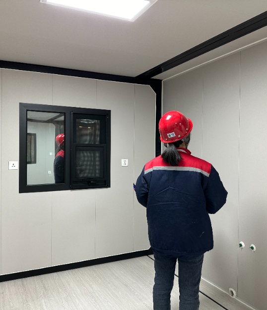 Inspection des panneaux muraux int&eacute;rieurs