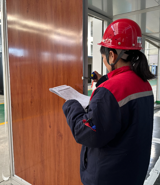 Inspection des sp&eacute;cifications des panneaux muraux