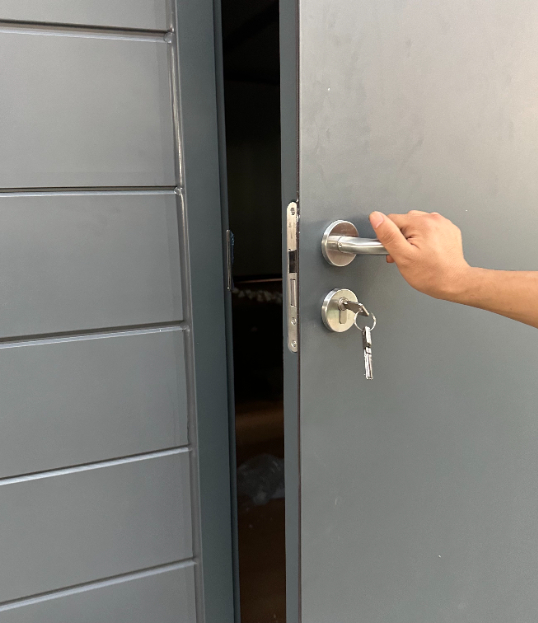 Inspection de porte d'entr&eacute;e